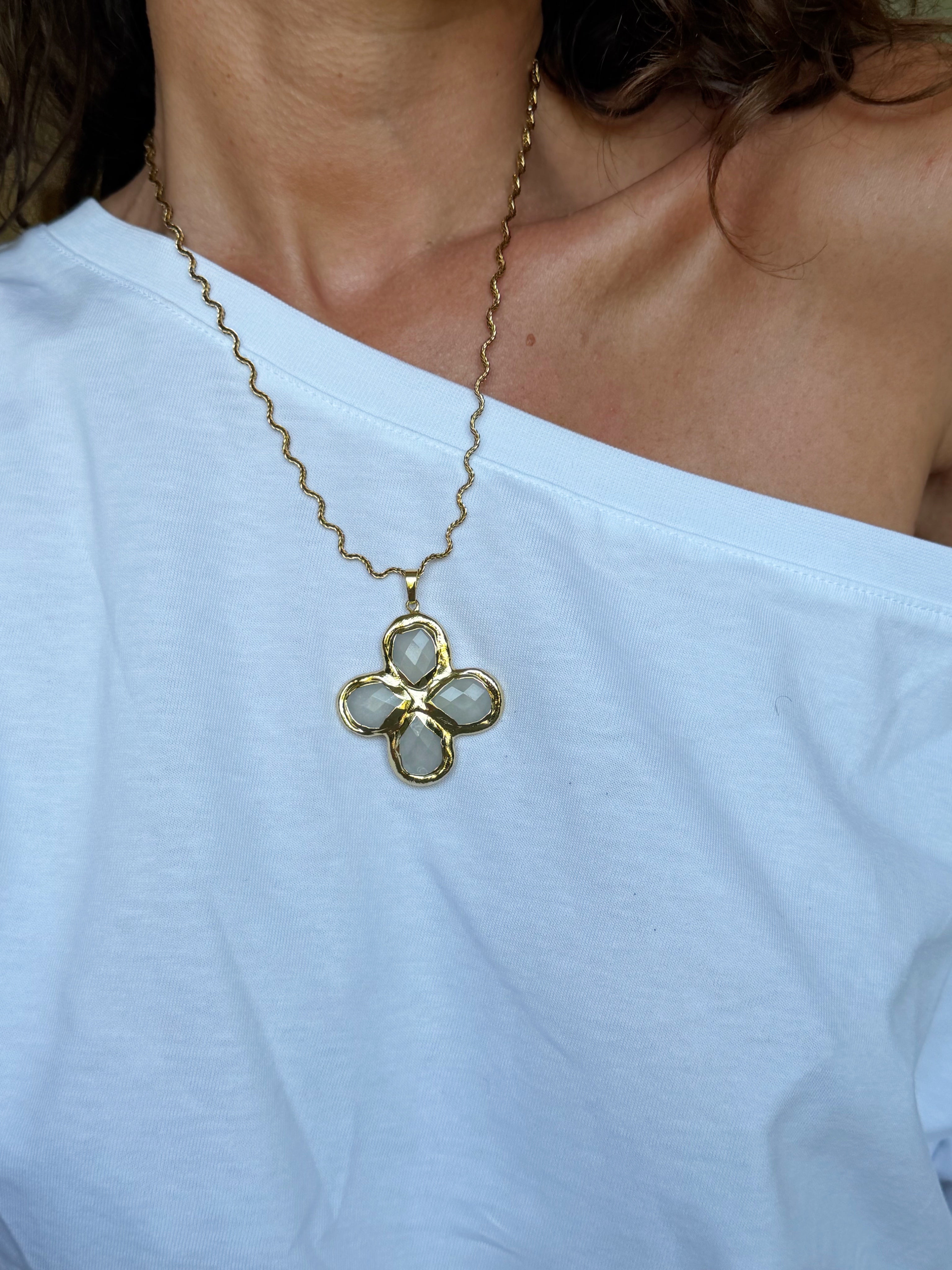 NISSI necklace white