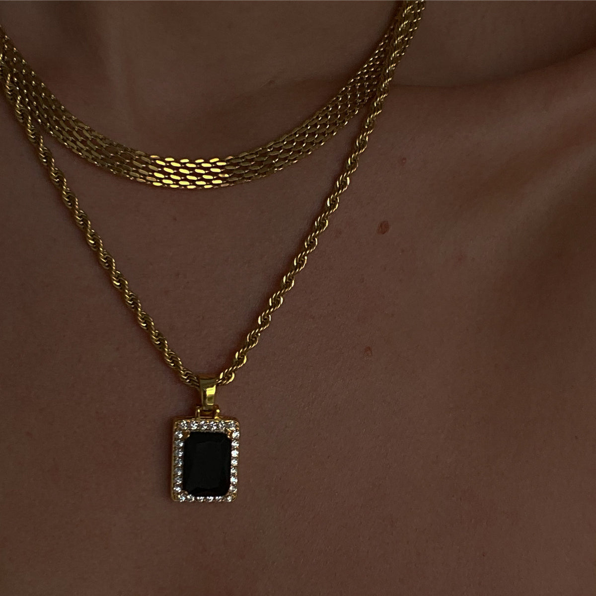 Verona Necklace - Neckontheline