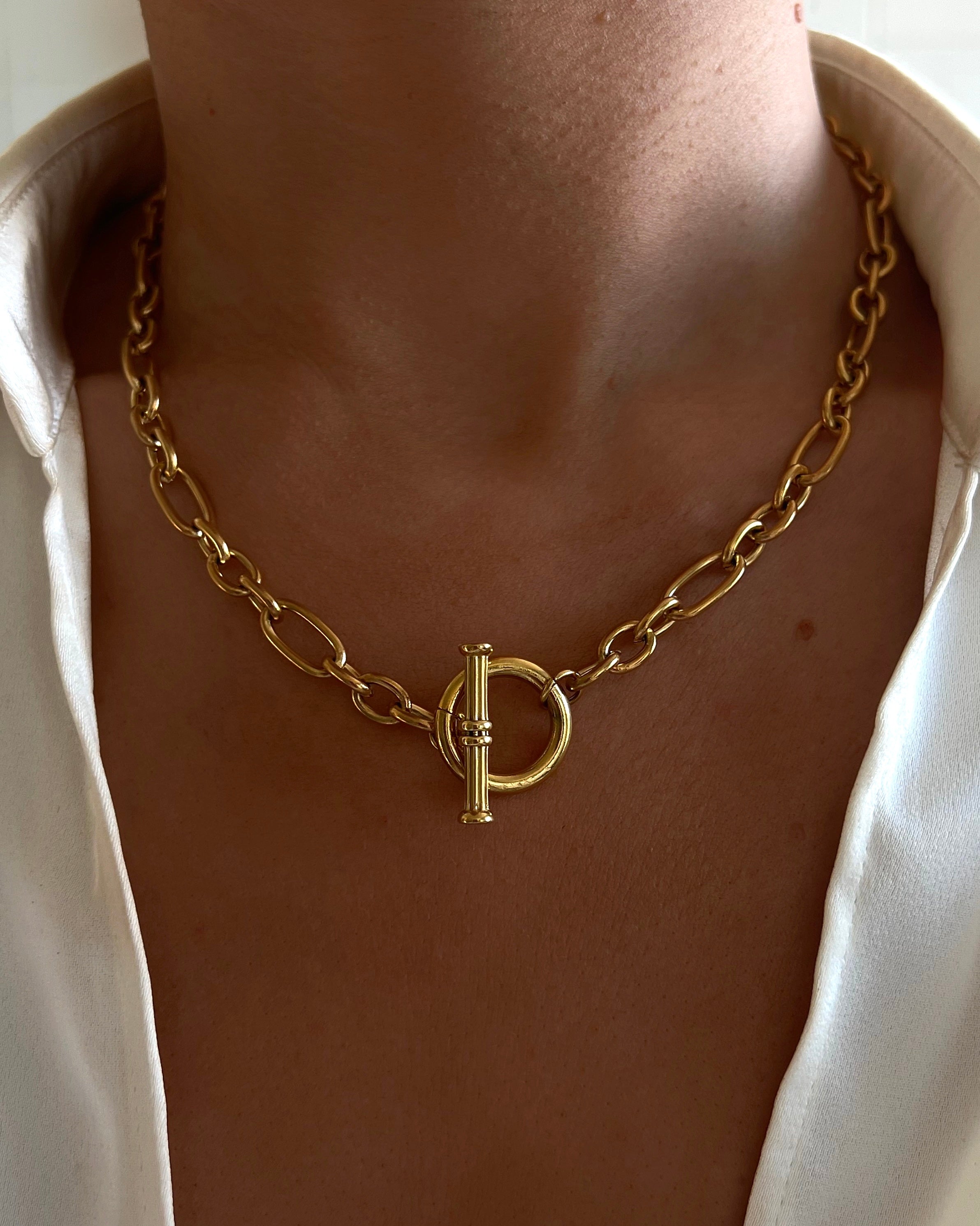 TIA Toggle necklace