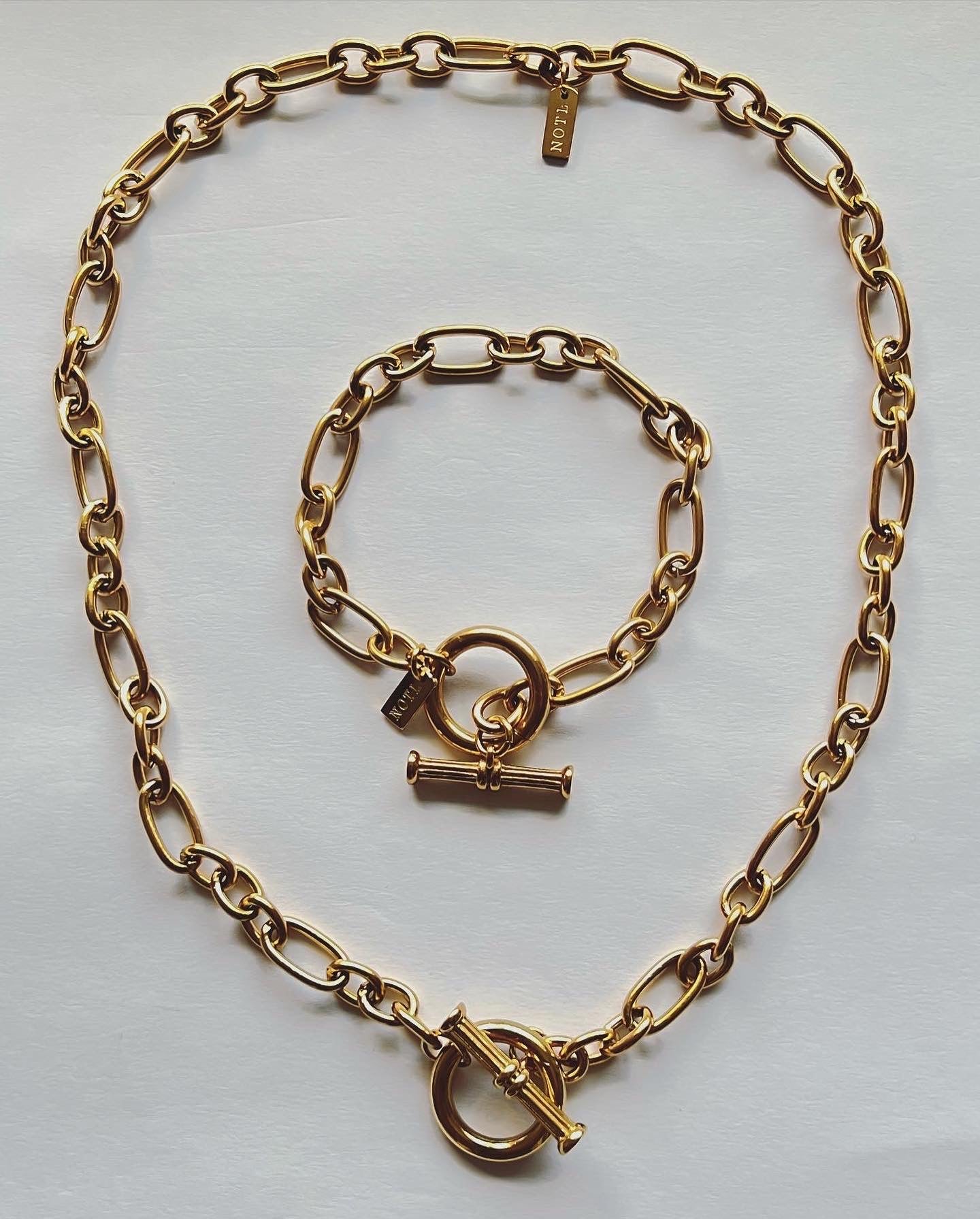 TIA Toggle necklace